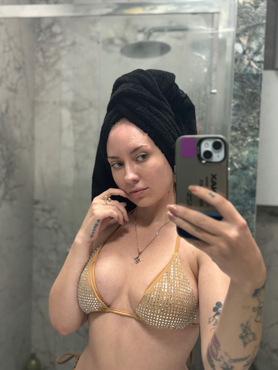 Nude girl KateV in Datong