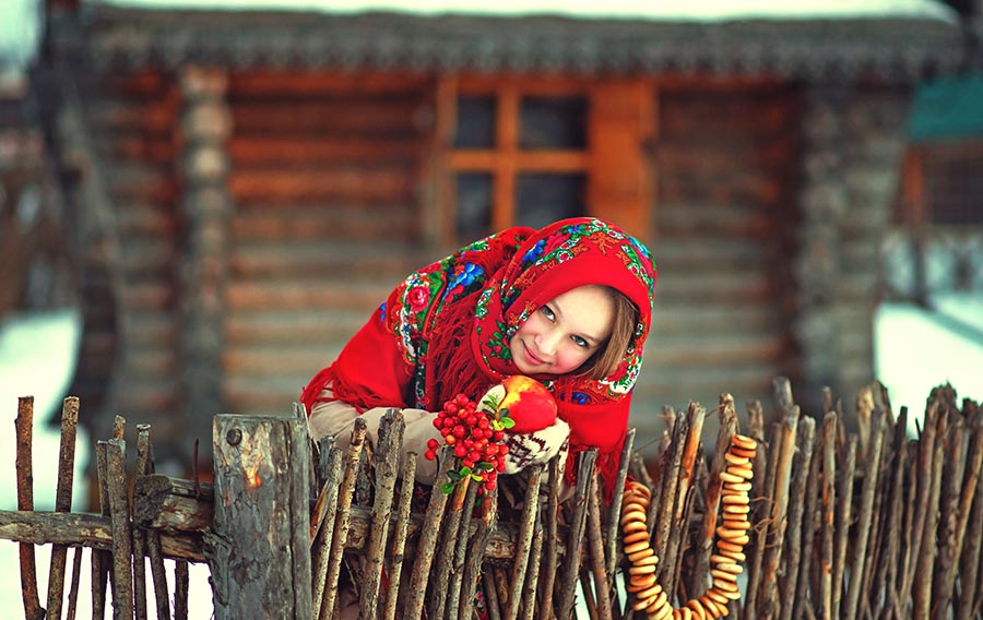 Sexy girl Women in Slavic costumes in Datong