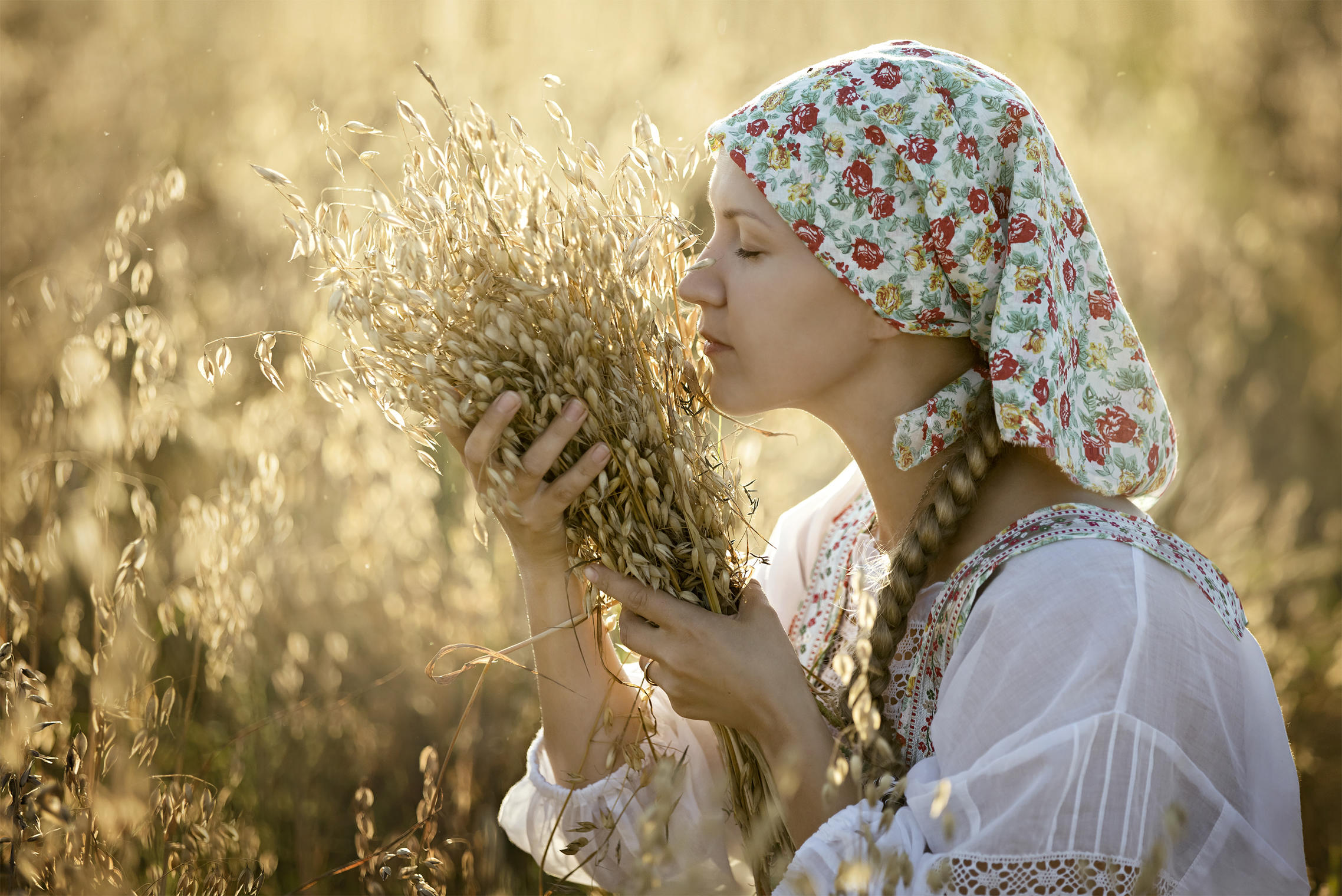 Photo Women in Slavic costumes in Datong