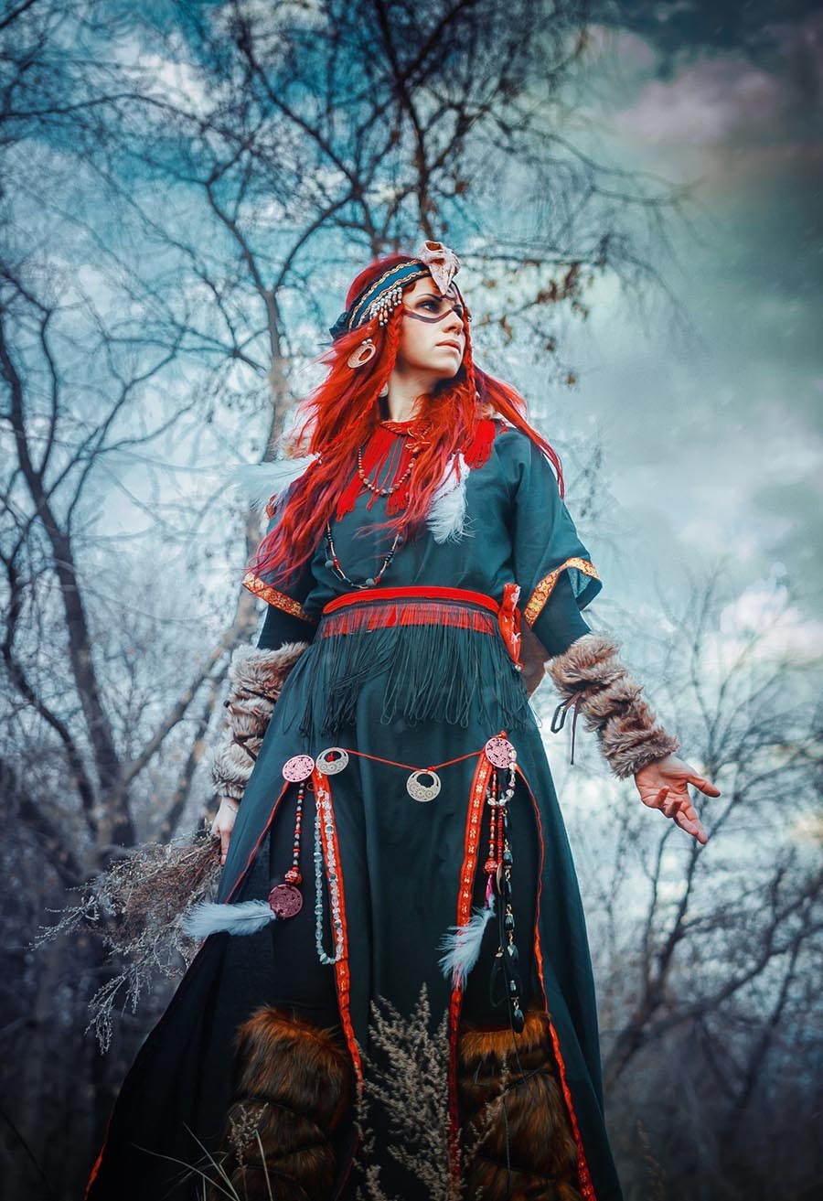 Girls in Slavic costumes underwear in Datong